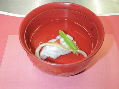 牡丹鱧のお吸い物